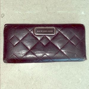 USED BLACK MARC JACOBS QUILTED WALLET